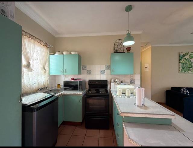 2 BEDROOM PROPERTY TO RENT IN BIRCHLEIGH NORTH